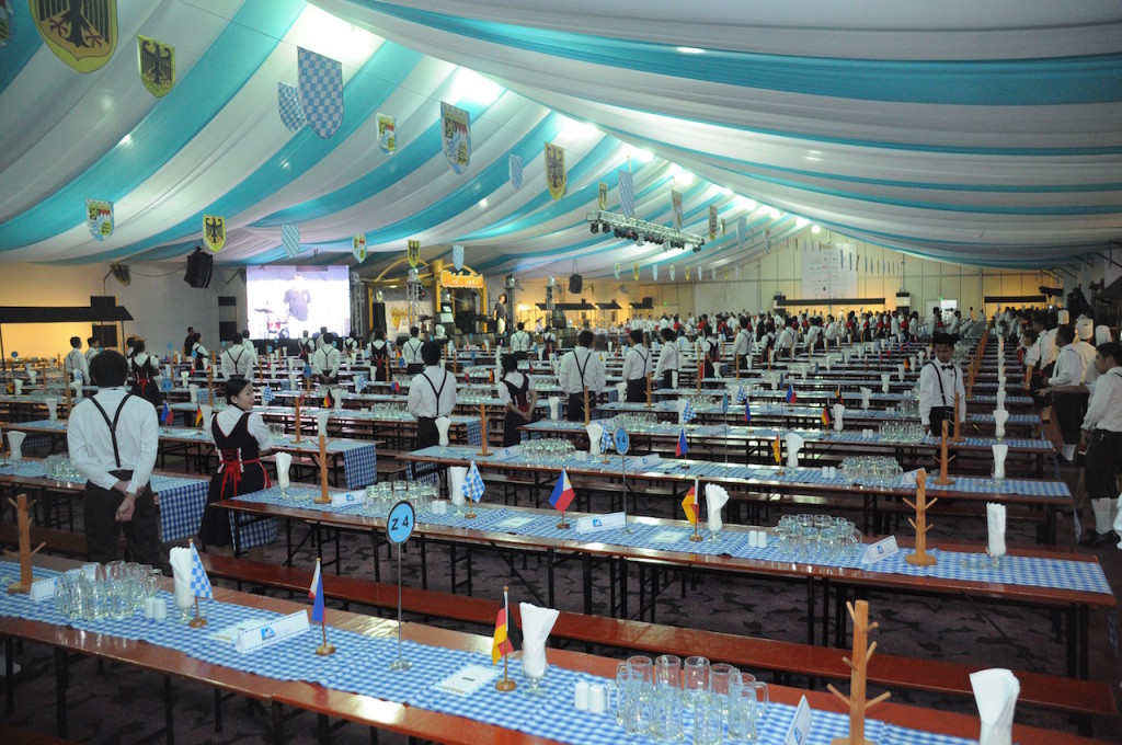 77th Oktoberfest Setup (3)