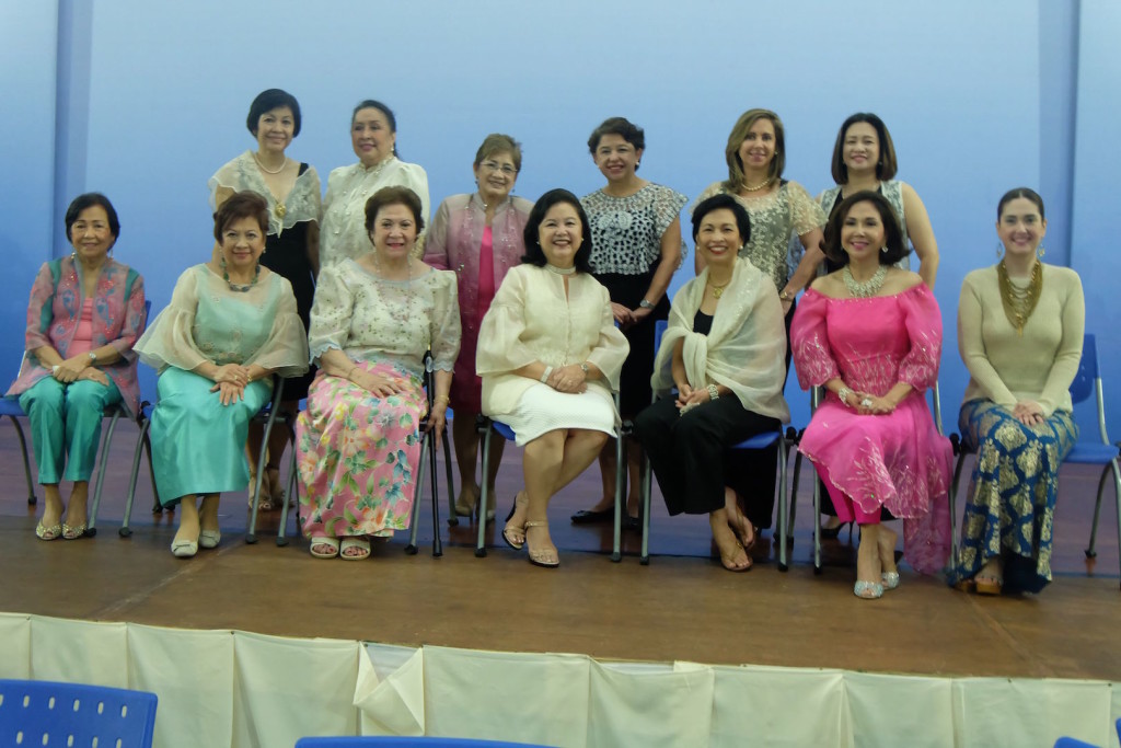 mme-yasay-with-the-ibf-board