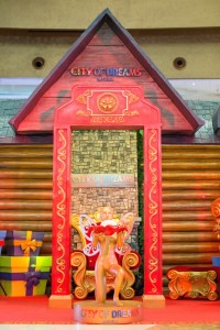 6.European themed decor at City of Dreams Manila