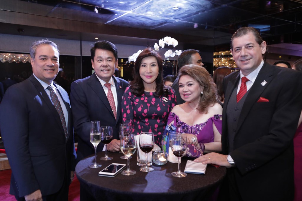 Panama Ambassador Rolando Guevara, Thai Ambassador Thanatip Upatising and wife Monthip, with Becky Garcia and Dr. George Sarakinis