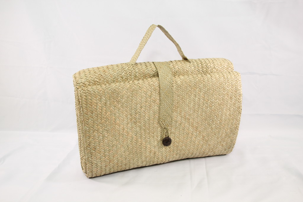 Handwoven foldable round beach mat made from sodsod grass