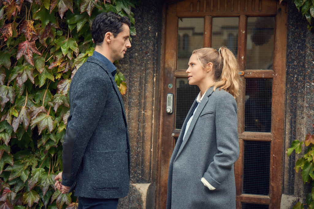 A Discovery of Witches - Series 01 First Look Matthew Goode as Matthew Clairmont and Teresa Palmer as Diana Bishop.