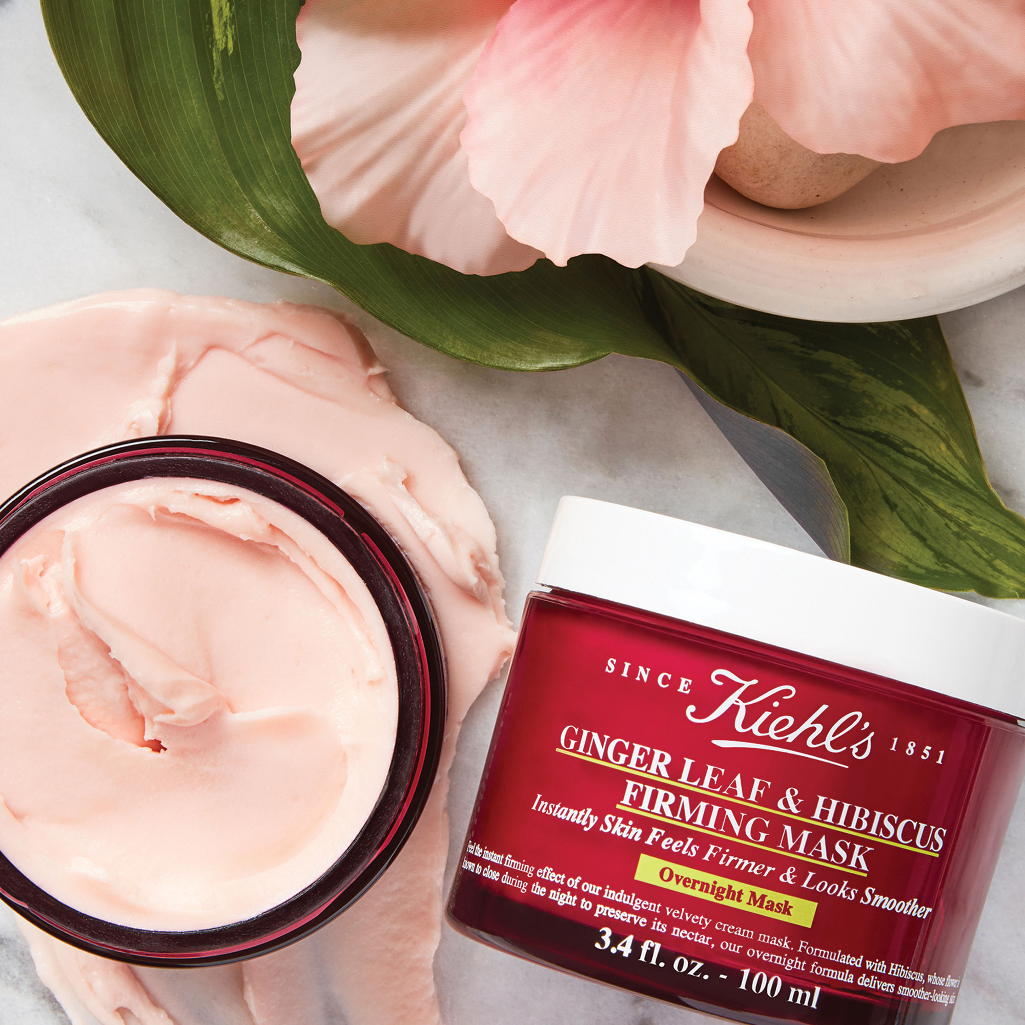 Ginger Leaf and Hibiscus Firming Mask provides an immediate firming effect and a smoother, younger-looking complexion. 