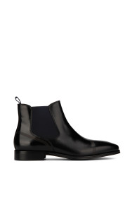 The Kenneth Cole Whistler Chelsea Boot (priced at 11,950 php)