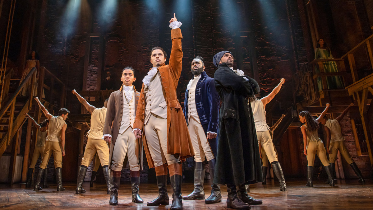 Hamilton keeps Manila audience in rapt attention