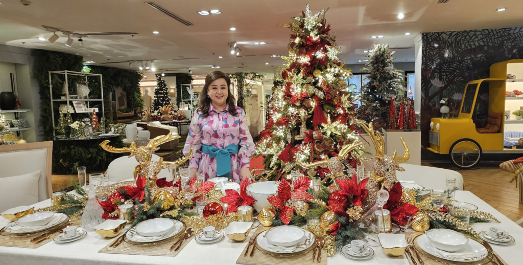 Rustan’s home for the holidays